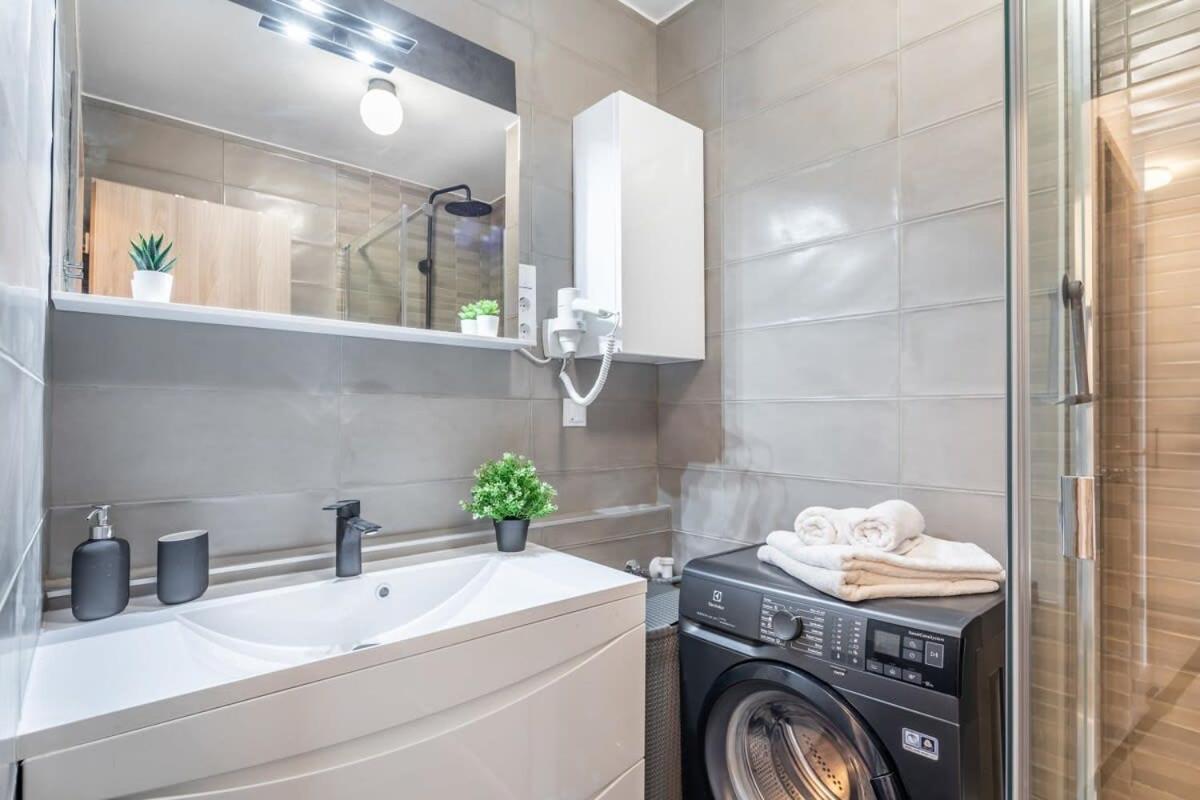 Apartamento Balcony - Easy Parking - Comfy *