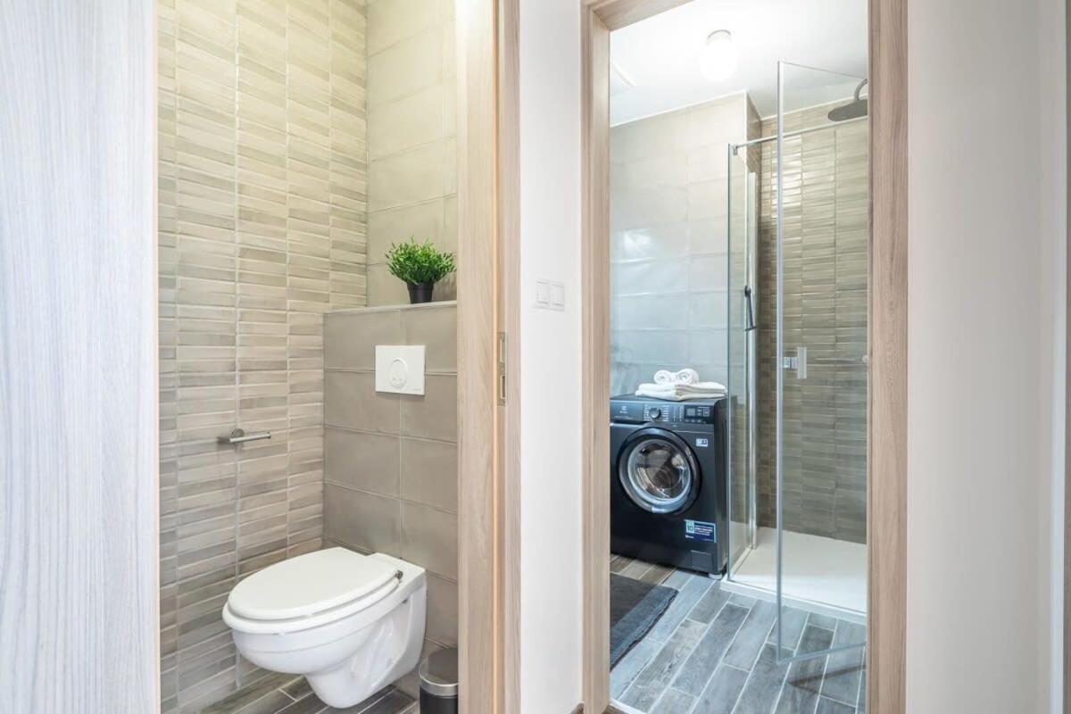 Balcony - Easy Parking - Comfy Apartamento *
